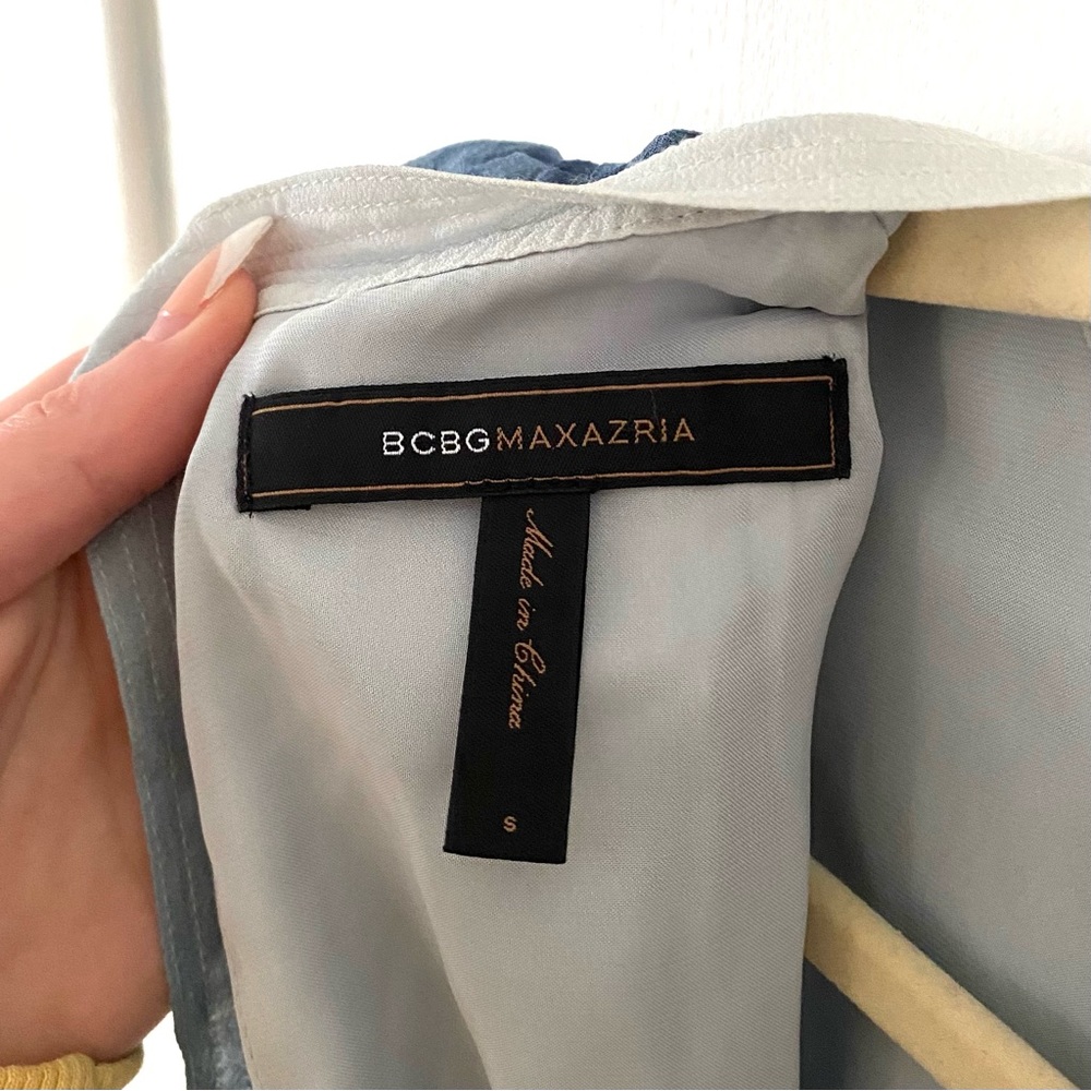 BCBG MAXAZRIA Ombré Watercolor Blouse. Rare. No longer sold. - Picture 3 of 3